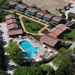 Due Ponti Village 4*