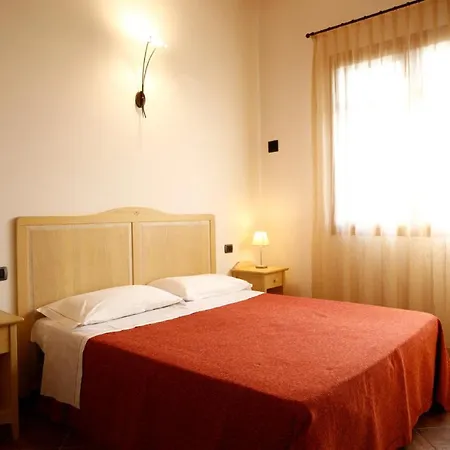 Ξενοδοχείο με διαμερίσματα Due Ponti Village