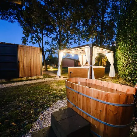 Due Ponti Village Aparthotel 4*