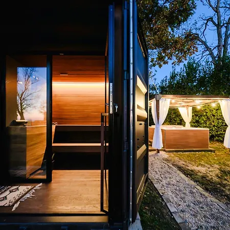 Due Ponti Village Апарт-отель 4*